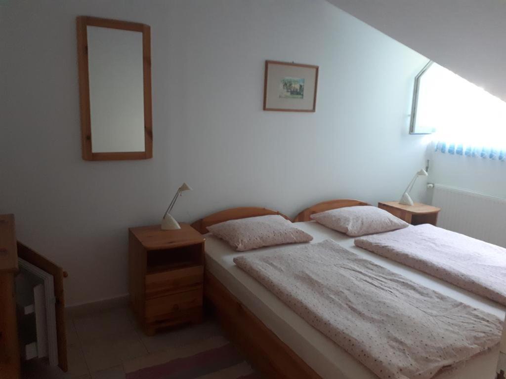 Borkúti Panzió és Apartman Balatonszárszó Exterior foto